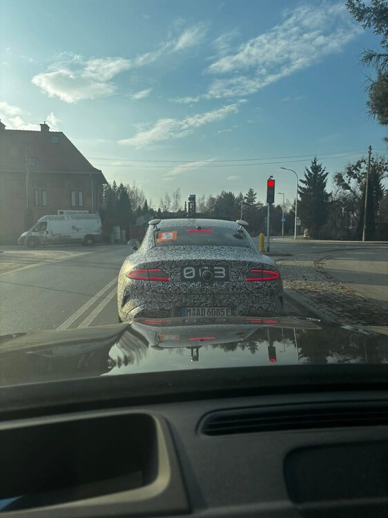 xiaomi su7 kamuflarz wrocław.JPEG